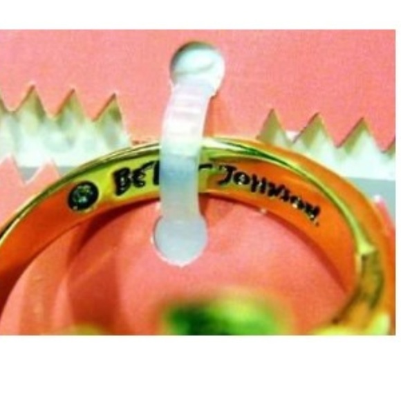 Betsey Johnson Ring Bulldog Ceramic Enamel sz7 NEW - Picture 2 of 2